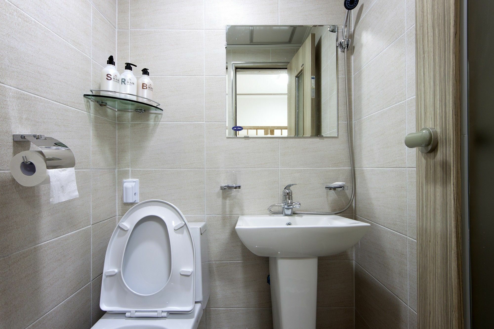 Charim Guesthouse Сеул Екстериор снимка